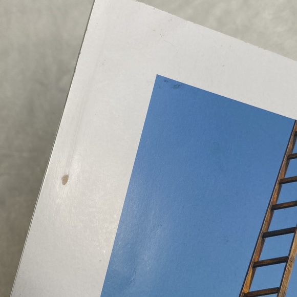 Louis Vuitton The Book #12 - Picture 11 of 13